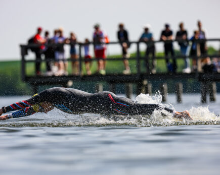 Pływanie, rower, bieg – jak trenować, kiedy masz pracę i życie?