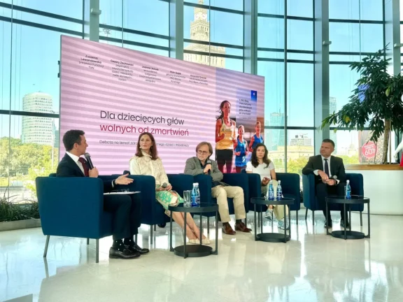 Fundacja PKO Banku Polskiego i Fundacja TVN wspólnie dla dostępności opieki psychologicznej dzieci i młodzieży w 9. PKO Biegu Charytatywnym