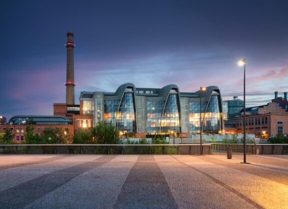 Wieczorny start, industrialna meta w&nbsp;sercu EC1 i&nbsp;21,0975 km prowadzące przez&nbsp;najbardziej charakterystyczne punkty Łodzi - właśnie tak&nbsp;zapowiada się PKO Wieczorny P&oacute;łmaraton Ł&oacute;dź...