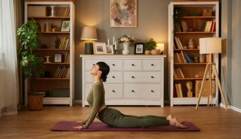 Nie tylko bieganie. Jak zadbać o ciało zimą w domowym zaciszu