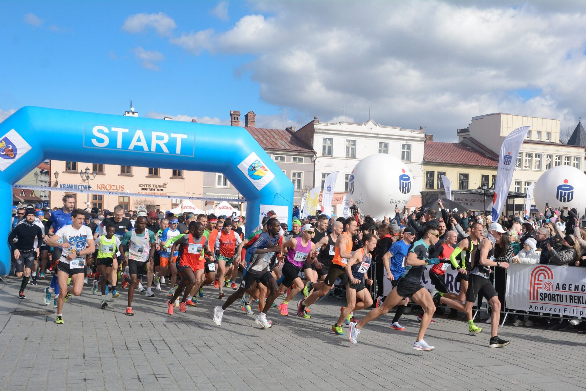 PKO P&oacute;łmaraton dookoła Jeziora Żywieckiego już za&nbsp;dwa tygodnie!